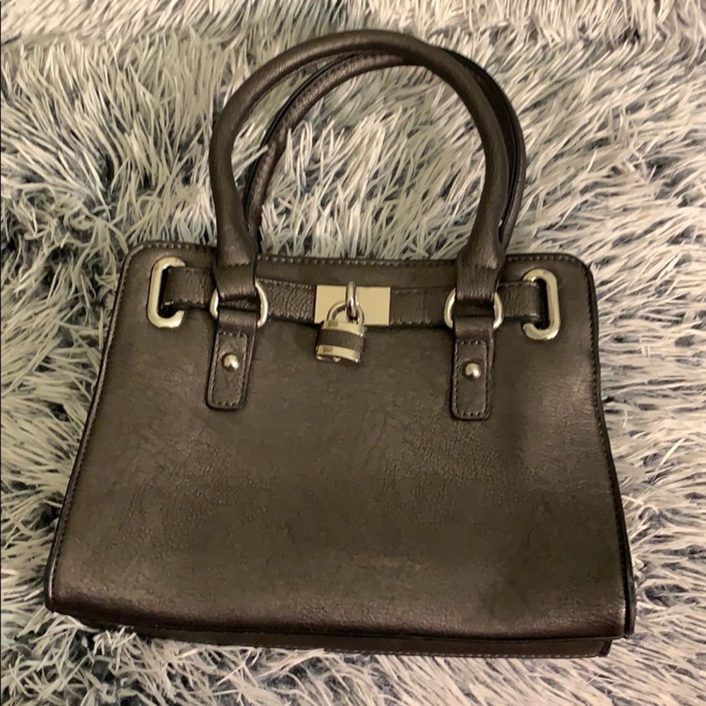 A purse